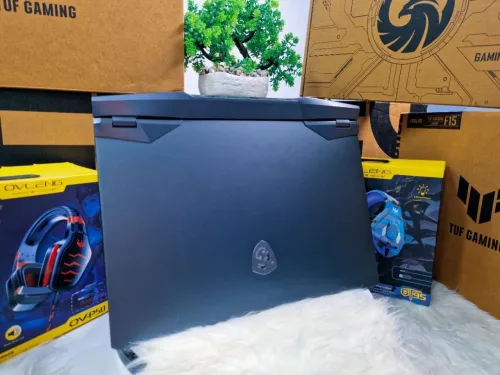 MSI RAIDER GE 66/intel I7 -10750H/ram 16gb DDR4/disk 512 gb/nvidia RTX 2070 8GB/15.6 POUCE 144hz