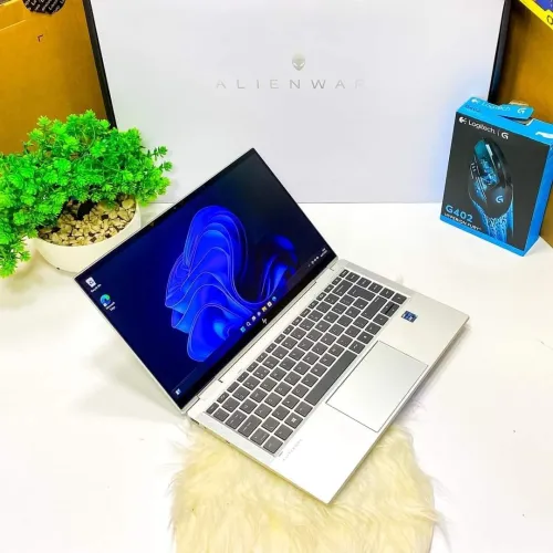 HP ELITEBOOK 830 X360 G10/intel I5-1335U/16gb ddr5/ 512gb ssd /13.3 x360 tactile