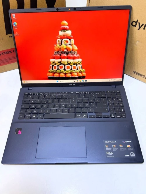 ASUS VIVOBOOK 16/Qualcomm Snapdragon X126100/RAM 16GB DD5 8448Mhz/DISK 512GB SSD NVEM GEN5/Qualcomm Adreno