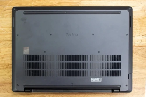 DELL PRO MAX 16/ULTRA 9-285H/64GB DDR5/2TB SSD/RTX PRO 2000 BLACKWELL 8GB/16 pouce  IPS TACTILE