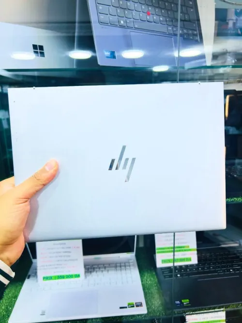 HP ELITEBOOK 830  G11/ULTRA 5 -125U/16 DDR5 /256 gbNVME/ntel AI Boost/ecran 13.3 pouce  IPS FHD