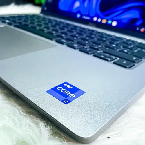 DELL LATITUDE 5440 VPRO 2023 16Gb DDR4 3200HZ 512GB SSD NVEM 14 pouce FUH IPS clavier  lumineux 
