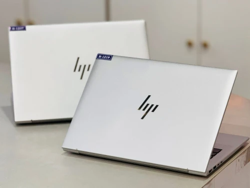 HP ELITEBOOK 840 G10 2023/ intel i7- 1355U/16gb DDR5/512GB ssd/ iris xe  graphique 4gb/14" fhd+ IPS