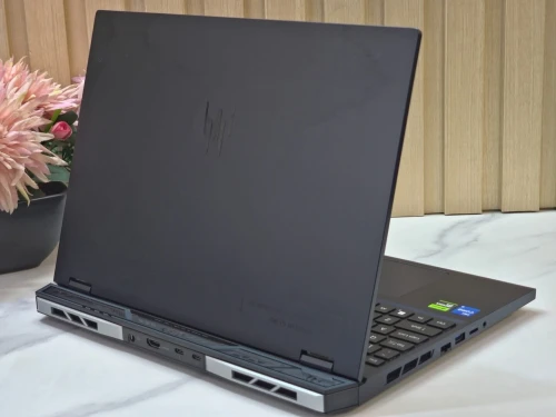 PREDATOR HELIOS 16/I7-14700HX/16GB DDR5/DISK 512 NVME/RTX 4060 08GB/16 pouce 2.5k  240 HZ