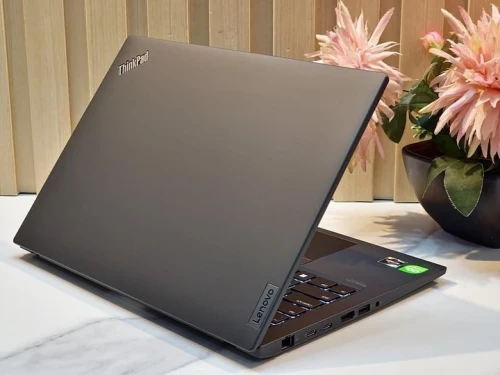 LENOVO THINKPAD T14 GEN 3 2022 RYZEN 7 PRO 6650U 16GB DDR5 512GB ssd 14 pouce ips FUH+