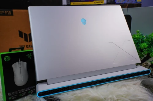ALINEWAER X16 R1/INTEL I7-13700H/ram16 gb ddr5/disk 1024 gb ssd/nvidia RTX 4060/16 pouce 2.5K 240Hz 