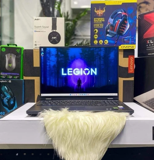LENOVO LEGION 5 PRO/i7-13700HX/16GB DDR5 /DISK 512SSD/NVIDIA RTX4060 /16 POUCE IPS 2.5K 165Hz 