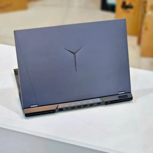 LENOVO LEGION 5 PRO/RYZEN 7-5800H/16GB DDR4512GB SSD/RTX 3070 8GB/15.6  pouce 2K  IPS  165Hz 