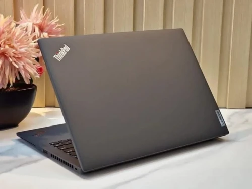 LENOVO THINKPAD T14S GEN 4/RYZEN 7 PRO 7840U/32 GB/256SSD/14 pouce ips FHD+  TACTILE