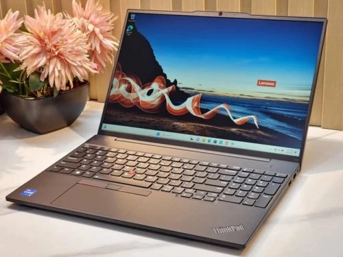 LENOVO THINKPAD E16 GEN2/I7-1355U 5GHZ/RAM 16GB SSD5/ 512 GB SSD NVME /ECRAN 16 POUCE IPS