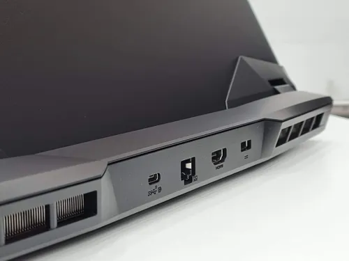MSI LÉOPARD GP66  11UG 16 gb 256 + 1024 ssd RTX 3070