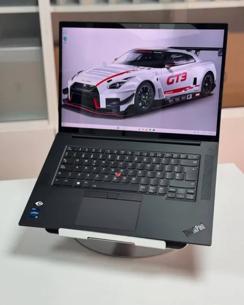 LENOVO THINKPAD P1 GEN 6/ intel I7 -13700H/32gb ddr5/1024gb ssd/QUADRO RTX A2000 ADA 8GB/16.1 2k 