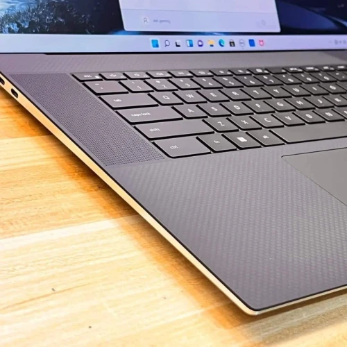 DELL XPS 17 9730 2025/I9-13900H/RAM 32GB/1TB SSD/NVIDIA RTX 4070 8GB/ECRAN 17 4K OLED TACTILE 