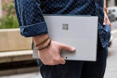 SURFACE PRO 8 /intel i5-1145G7 /ram 16gb ddr4 /disk 256 gb/13 pouce  3k TACTILE