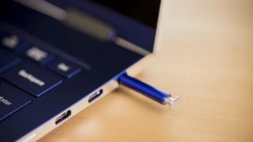 SAMSUNG GALAXY BOOK FLEX 2 5G 2022 /INTEL I7-1165G7 EVO/ram  8gb/DISK 512GB SSD/ECRAN 3K X360 OLED