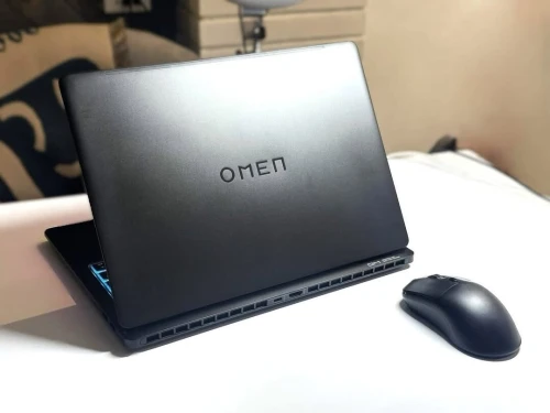 HP OMEN 16 MAX  2025 /INTEL ULTRA 7-255HX  5.4GHZ 24CORE /RAM 32GB  LPDDR5X (5600 MHz) /DISK 1TERA   SSD NVEM GEN /INTEL ARC GRAPHIQUE 4GB/ NVIDIA GEFORCE RTX 5070TI   12GB