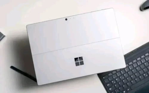 MICROSOFT SURFACE PRO 12 PLATINUM  5G/napdragon X ELITE 08CORE /RAM 16GB DDR5  6400MHZ/DISK 512GB  SSD NVEM /ECRAN 13.4 pouce 3k 120hz TACTILE  Oled