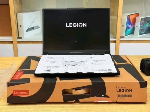 LENOVO LEGION PRO 5 GEN 10 2025 RYZEN 9-8945HX 32GO DDR5 1TB SSD RTX 5070 8GB 16.1POUCE 2.5K 240HZ