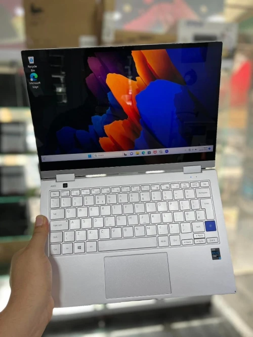 SAMSUNG GALAXY BOOK FLEX 2 5G 2022 /INTEL I7-1165G7 EVO/ram  8gb/DISK 512GB SSD/ECRAN 3K X360 OLED