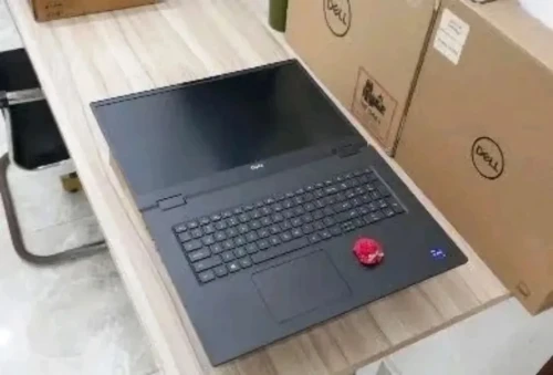 DELL PRECISION 7780/INTEL I9-13950HX VPRO/RAM 128 GB DDR5/1TB SSD/RTX 4000 ADA 12GB17.3 pouce FHD+