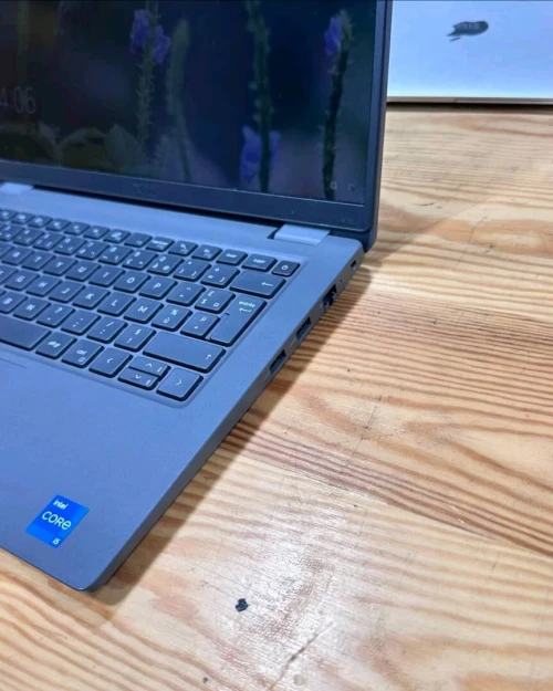 DELL LATITUDE 3440/intel I5-1235U/16GB DDR5/512 gb ssd /ecran 14.1 pouce FUHD+