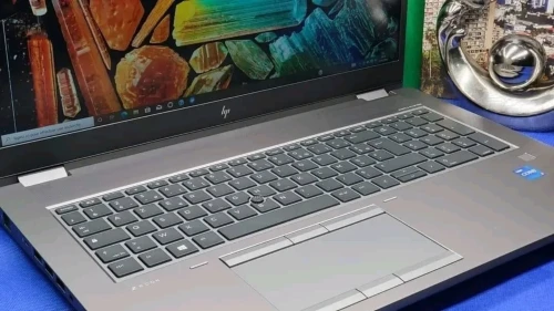 HP ZBOOK FURY 17 G8 station de TRAVAIL \ intel i7 -11850H \RAM 16GB  DDR4. 3200hz\DISK 512GB SSD NVUM \nvidia quadro RTXA3000 6gb up 16gb\ecran 17.3  pouce FUH IPS