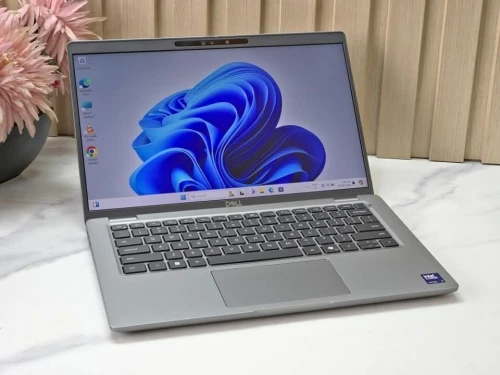 DELL LATITUDE 5350/INTEL ULTRA 7 165U/32 DDR5/512 gb/Intel AI Boost/ecran 13.3 pouce  IPS FHD
