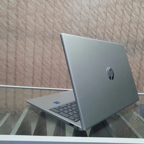 HP 15 LAPTOP /intel I5 -1330U /8GB DDR4/512GB SSD/intel iris xe graphique 4gb/15.6 pouce fhd  