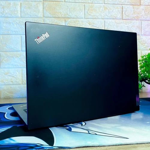 LENOVO THINKPAD L14/INTEL i7-1255u 4.8 /ram 16 gb/disk 512gb ssd/AMD RADEION graphique 4gb