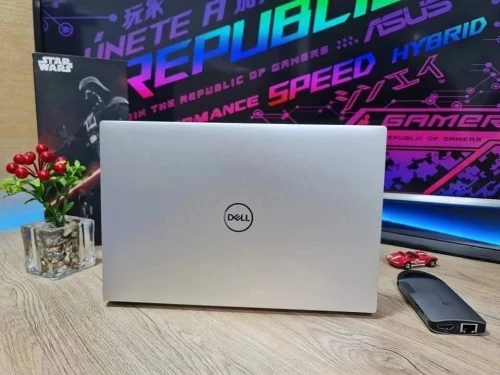 DELL XPS 9310 EVO intel I7-1195G7 EVO PRO 16GB  DDR4 512GB ssd 13.3  pouce IPS