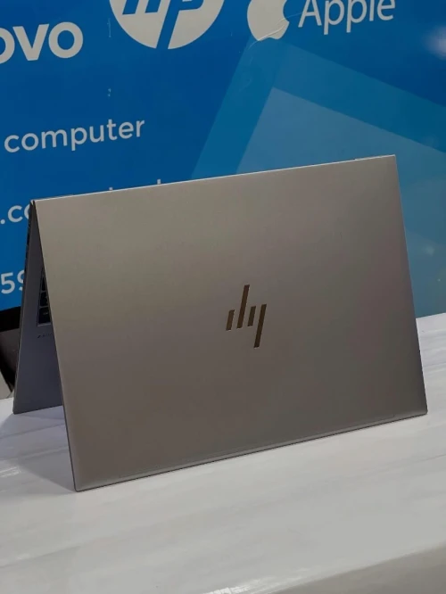 HP ZBOOK FIREFLY 16 G10/intel i7 -1355U/ 16GB  DDR5 /disk 512GB SSD/NVIDIA RTX A500 4GB/Ecran 16 FHD