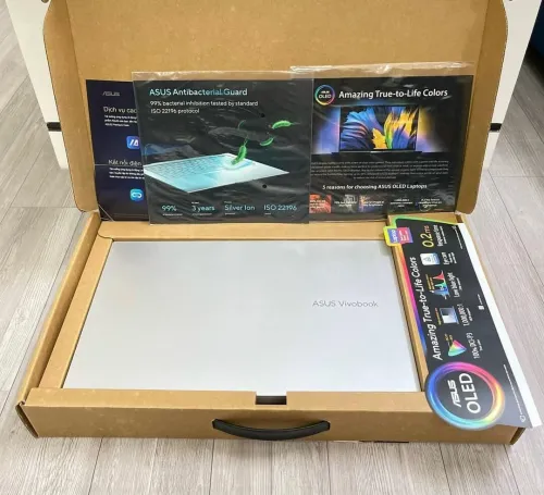 Asus vivobook M15P3Q/RYZEN 7 -5800H /16 gb ddr4 /1024 gb ssd/AMD RADEON TM graphique/15,6 OLED 120HZ