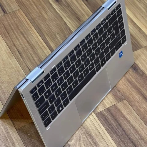 HP ELITEBOOK 1040 G8 X360/intel I5-1145G7 5GHZ/ RAM 16GB/ 256GB SSD/14 pouce x360 tactile
