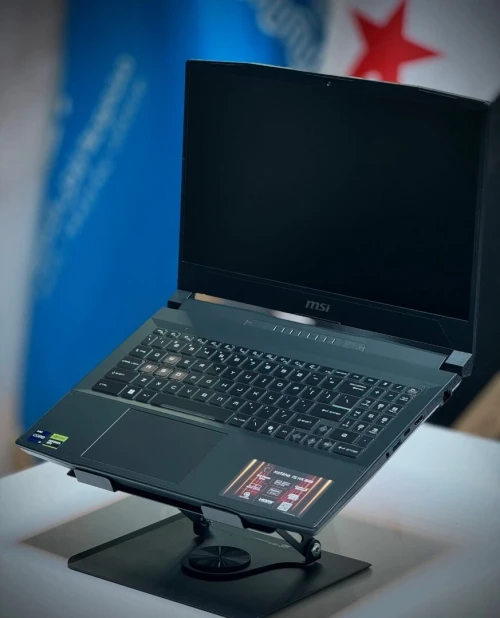 MSI KATANA 15HX  B14W 2025\INTEL I7-14650HX\ RAM 32GB DDR5 \ DISK 1TB SSD NVEM GEN4 \carte graphique\INTEL UHD GRAPHIQUE 4GB \NVIDIA GEFORCE RTX 5070 8GB\ECRAN 15.6POUCE 2.5k 165HZ