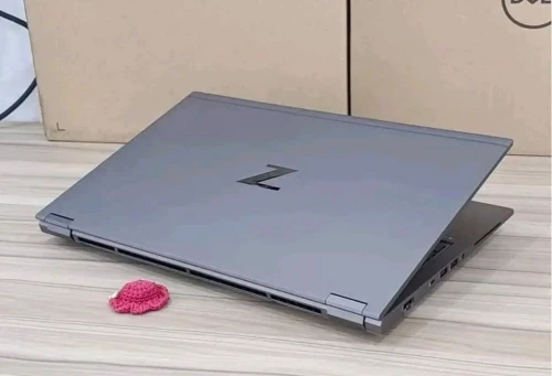 HP ZBOOK FURY 17 G8 station de TRAVAIL \ intel i7 -11850H \RAM 16GB  DDR4. 3200hz\DISK 512GB SSD NVUM \nvidia quadro RTXA3000 6gb up 16gb\ecran 17.3  pouce FUH IPS