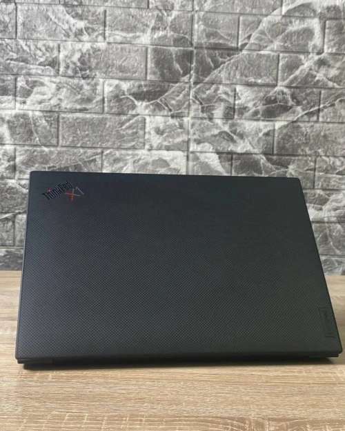 THINKPAD X1 CARBONE GEN 10/ INTEL i5-1235U EVO/disk  512 gb ssd nvme/ecran 14 2K /iris xe graphique