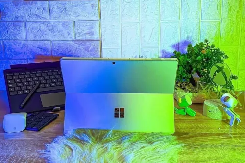 MICROSOFT SURFACE PRO 8 2023 I7-1185G7 / 16GB DDR4 4267 / 256GB SSD / ECRAN 13.3 3K TACTILE