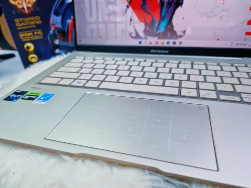 ASUS ZENBOOK PRO 14 OLED 2023/I9-13900H 5.5GHZ/RAM 32GB DDR5/1TB SSD/NVIDIA RTX 3050 4GB