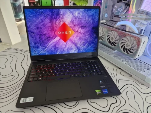 HP OMEN 16/INTEL I9-14900HX/16GB DDR5/1TB SSD/NVIDIA GEFORCE RTX 5070 8GB/16  POUCE 2.5k 240HZ