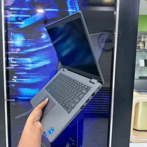 DELL LATITUDE 3440/intel I5-1235U/16GB DDR5/512 gb ssd /ecran 14.1 pouce FUHD+