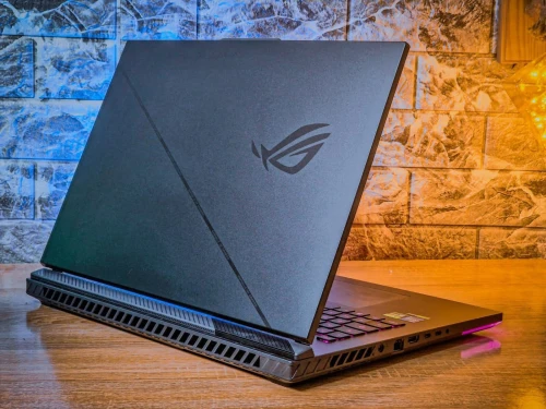 ASUS ROG STRIX G18/INTEL I9-14900HX/RAM 32GB DDR5/DISK1024 GB/NVIDIA RTX 4070/18 POUCE 2.5K 240HZ