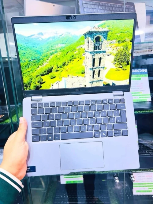 DELL LATITUDE 5350/ULTA 5-135U/32RAM DDR5/512SSD NVME/INTEL IA BOOST/13.3 POUCE FHD+