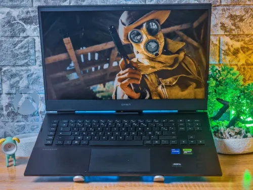 HP OMEN GAMING 17/i7-13700HX/32GB DDR5/1TB SSD/RTX4070 8GB/17.3" IPS 2560x1600 165Hz
