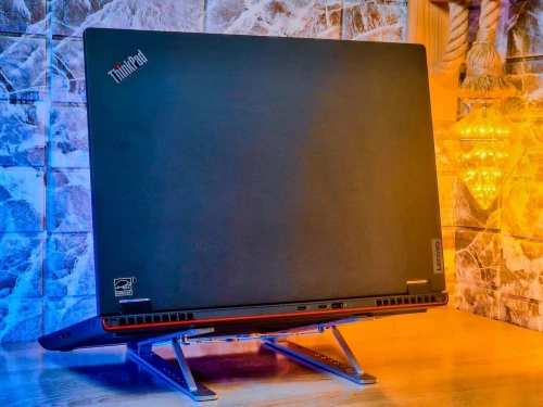 LENOVO THINKPAD P16V I7-13800H VPRO 4.8ghz 16GB DDR5 5200MHZ 512GB SSD NVEM RTX2000 ADA 16 IPS 2,5k