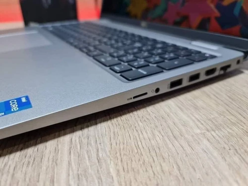 DELL LATITUDE 5520 i7 11eme / 16gb ddr4 / 512gb ssd