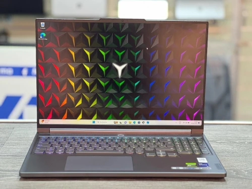 LENOVO LEGION 5 SLIM/INTEL I7 -13700H/RAM 16GB DDR5/512GB SSD/RTX 4060 08GB/16 POUCE QHD 2.5K 240 HZ