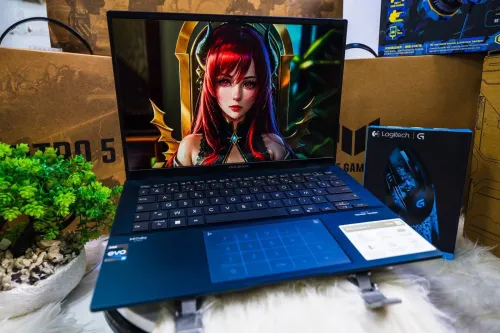 ASUS ZENBOOK 14 oled/intel I5-1255P  EVO/ram 08 ddr 5/disk 256 gb ssd/ecran 14 pouce 2.6K OLED 60Hz 