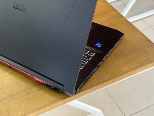 ACER NITRO 5  GAMING/intel I5 -11400H/ram 32Bgb ddr4/disk 512 gb ssd nvum/nvidia RTX 3070/17.3  pouce 144HZ