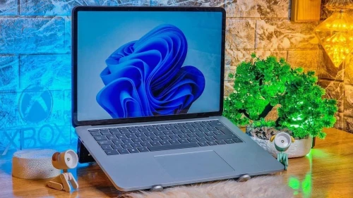 surface studio laptop 2022 i7-11370H 32GB  DDR4 1024GB SSD RTX3050TI 14.4 pouce 3k ips 120hz TACTILE