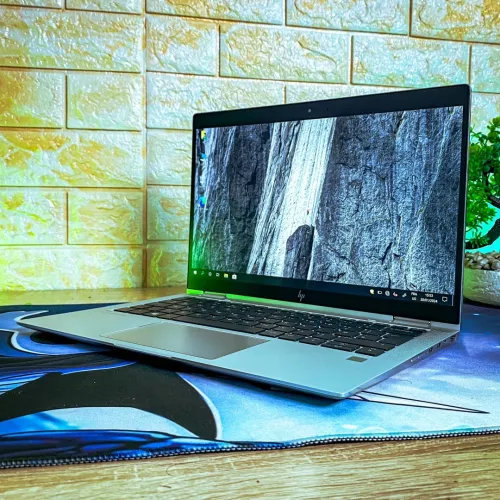 HP ELITEBOOK 1040 G4 X360/intel I5 -8265U/ram 08 gb ddr4/disk 255 gb ssd/ecran 14pouce x360 tactile